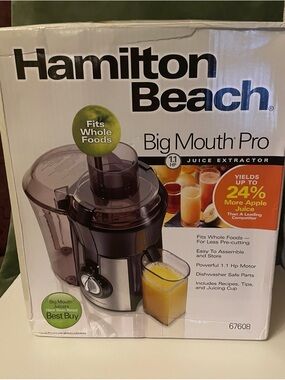 Hamilton Beach Big Mouth Pro Juicer Black and Silver Finish. Details below ⬇️